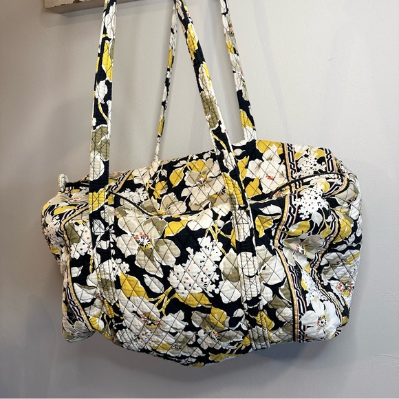 Vera Bradley dogwood duffel bag - Picture 2 of 4